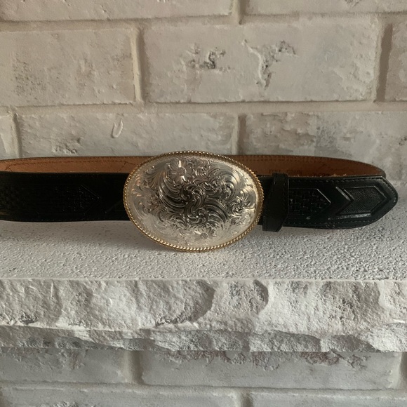 Vintage western genuine leather and cowhide belt.  BUCKLE NOT INCLUDED - Picture 5 of 5